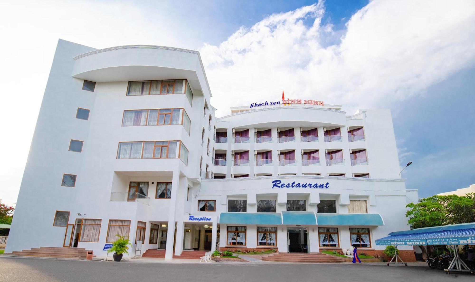 Hotel Khach San Binh Minh Phan Thiết Zewnętrze zdjęcie