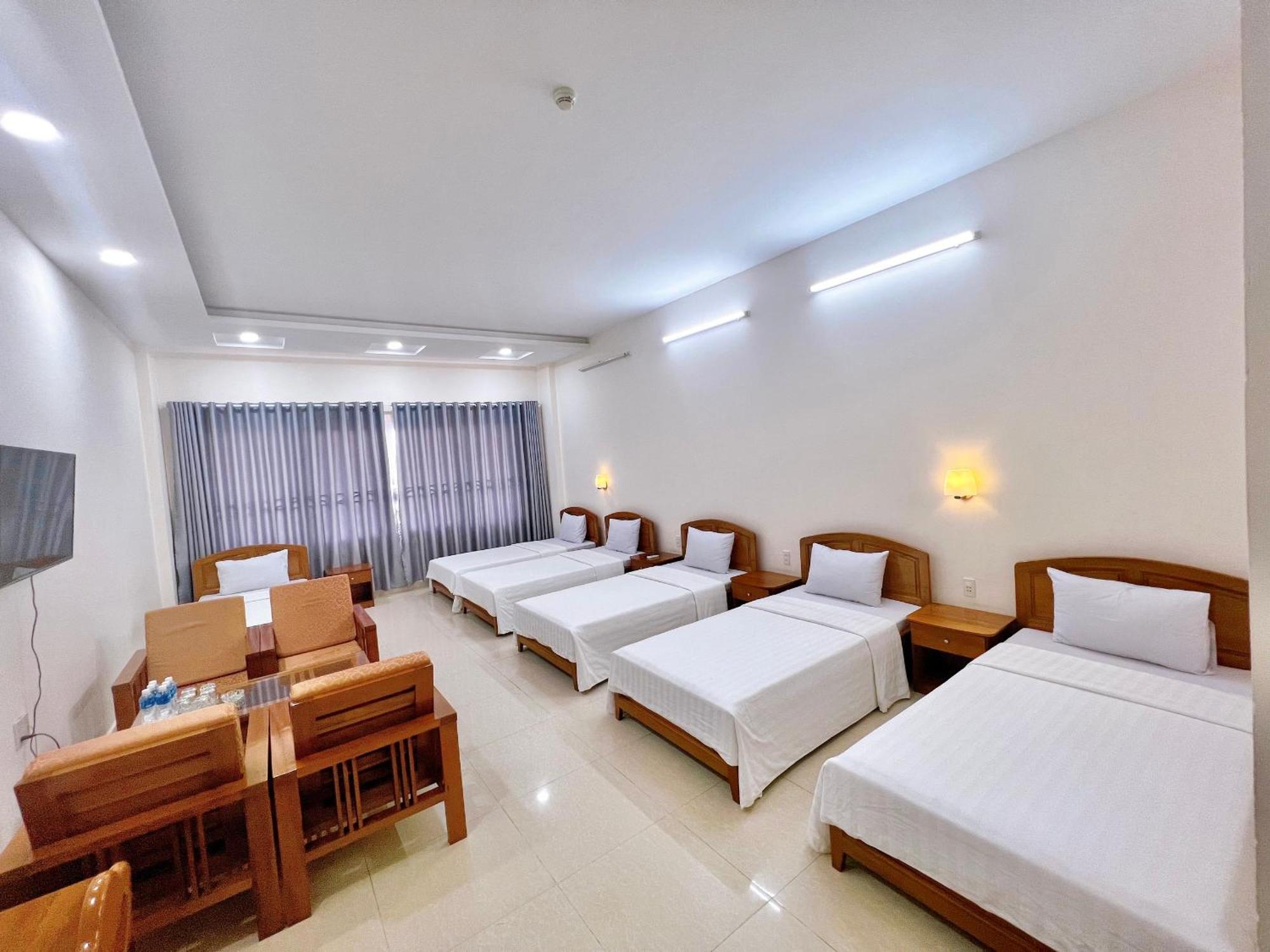 Hotel Khach San Binh Minh Phan Thiết Zewnętrze zdjęcie