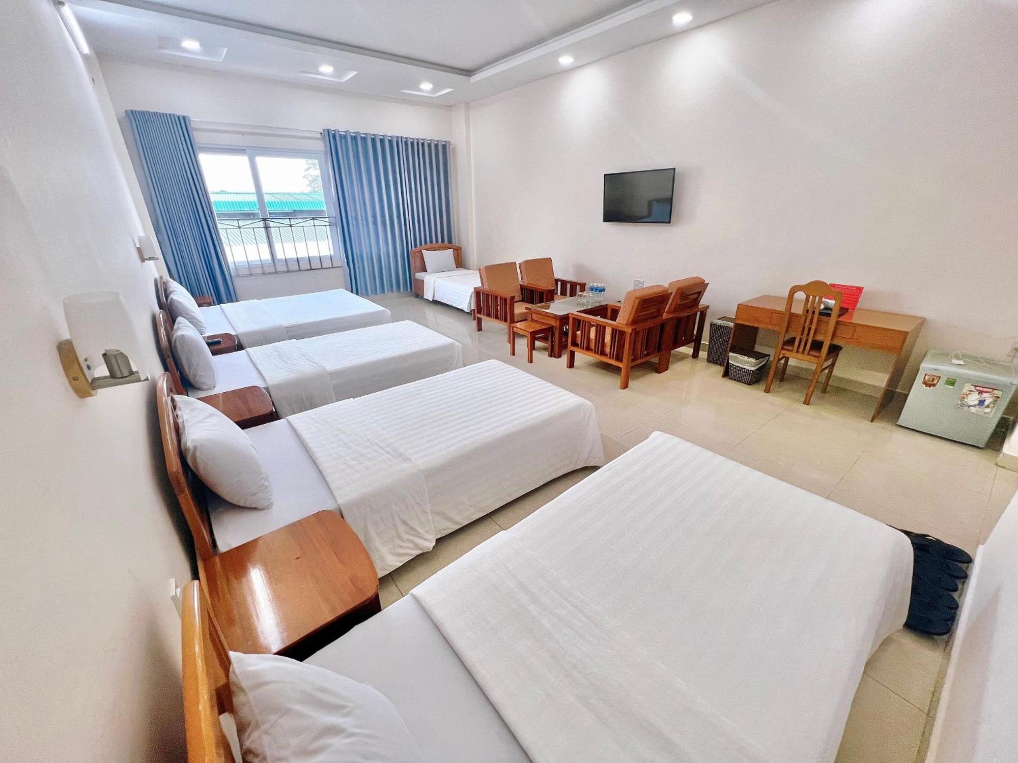 Hotel Khach San Binh Minh Phan Thiết Zewnętrze zdjęcie