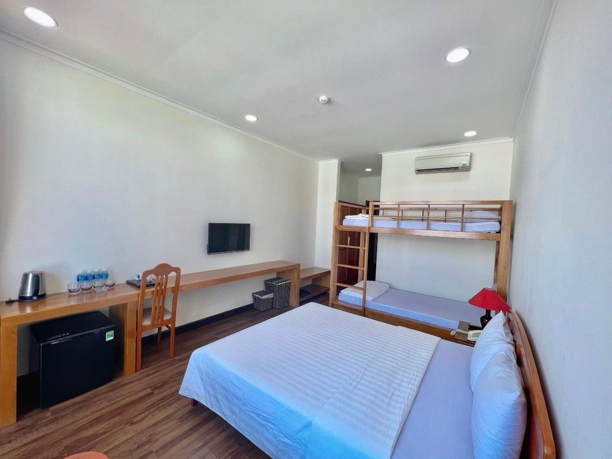 Hotel Khach San Binh Minh Phan Thiết Zewnętrze zdjęcie