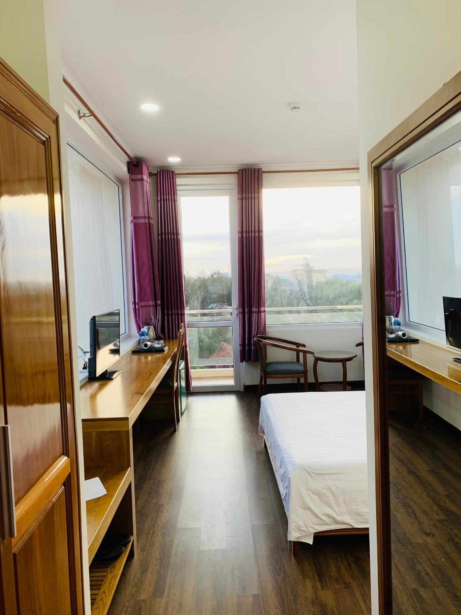 Hotel Khach San Binh Minh Phan Thiết Zewnętrze zdjęcie