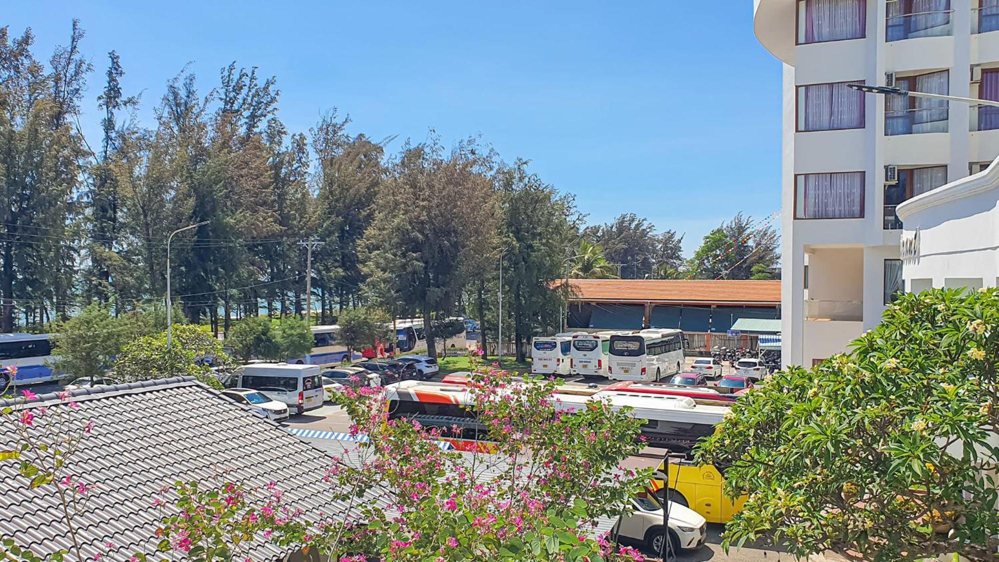 Hotel Khach San Binh Minh Phan Thiết Zewnętrze zdjęcie