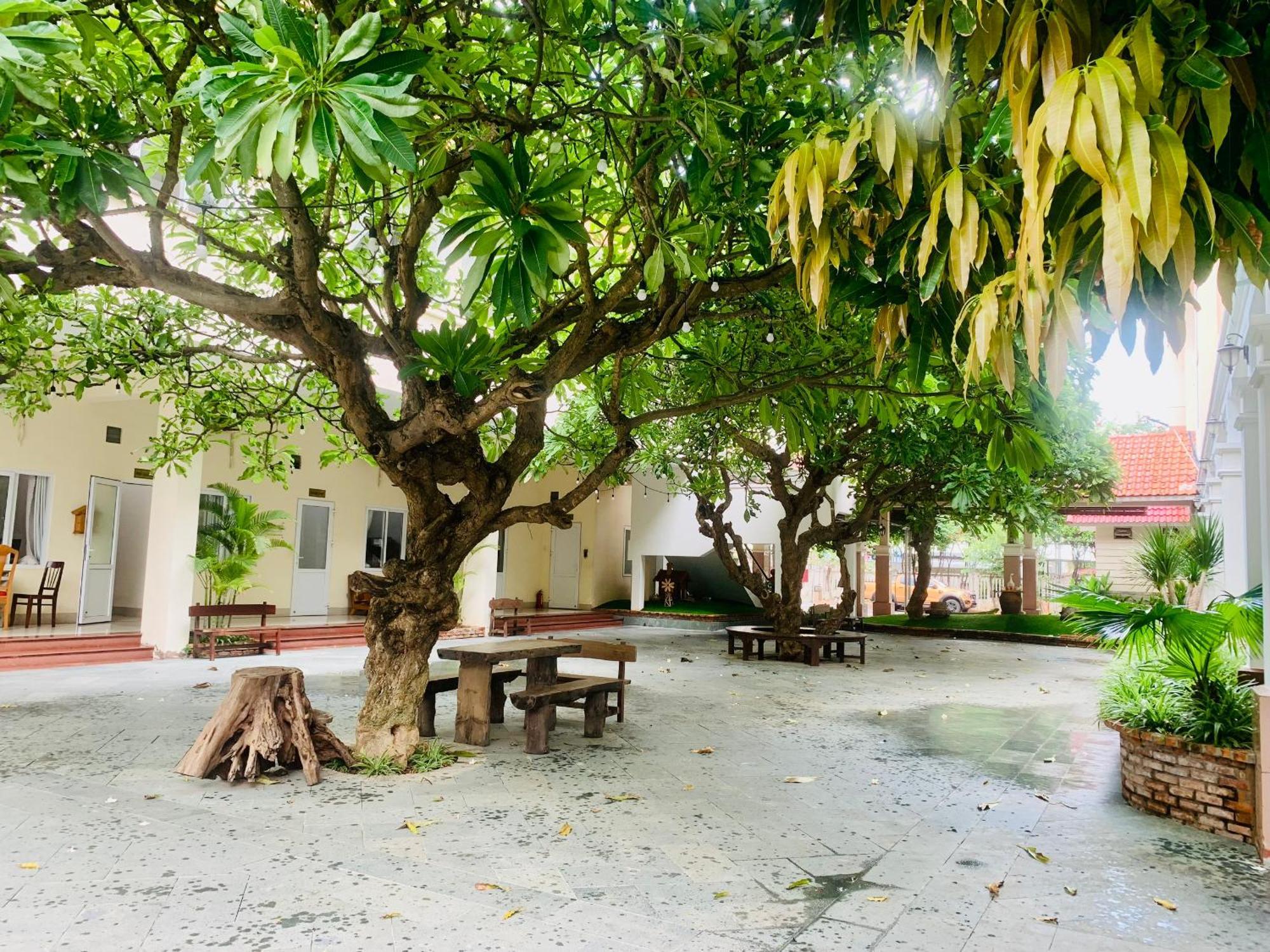 Hotel Khach San Binh Minh Phan Thiết Zewnętrze zdjęcie