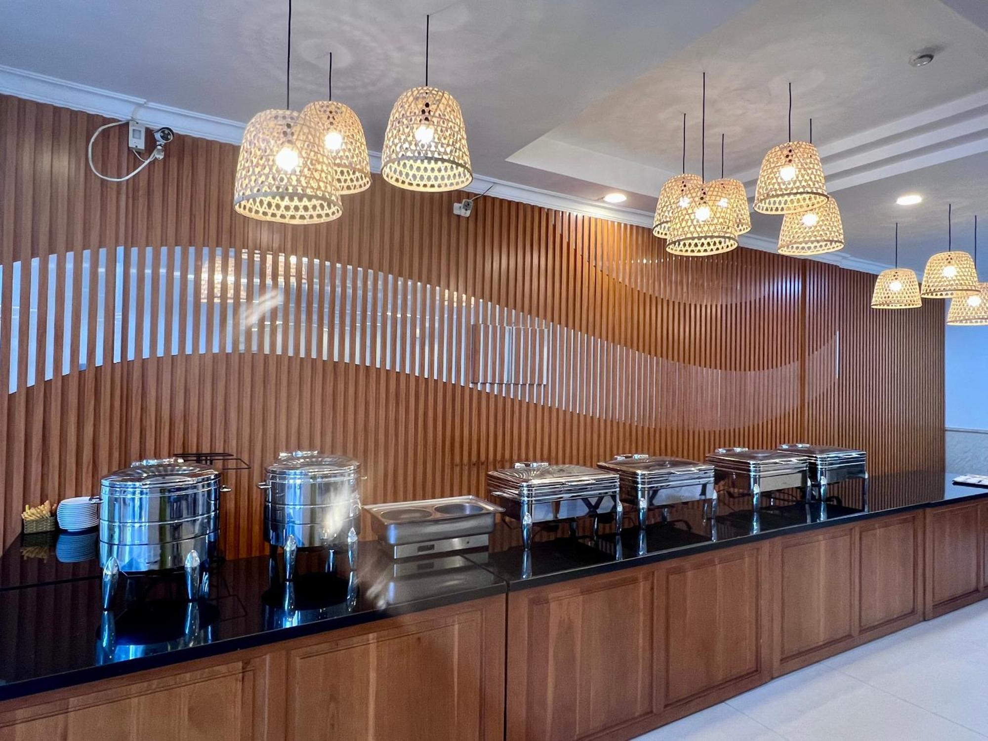 Hotel Khach San Binh Minh Phan Thiết Zewnętrze zdjęcie