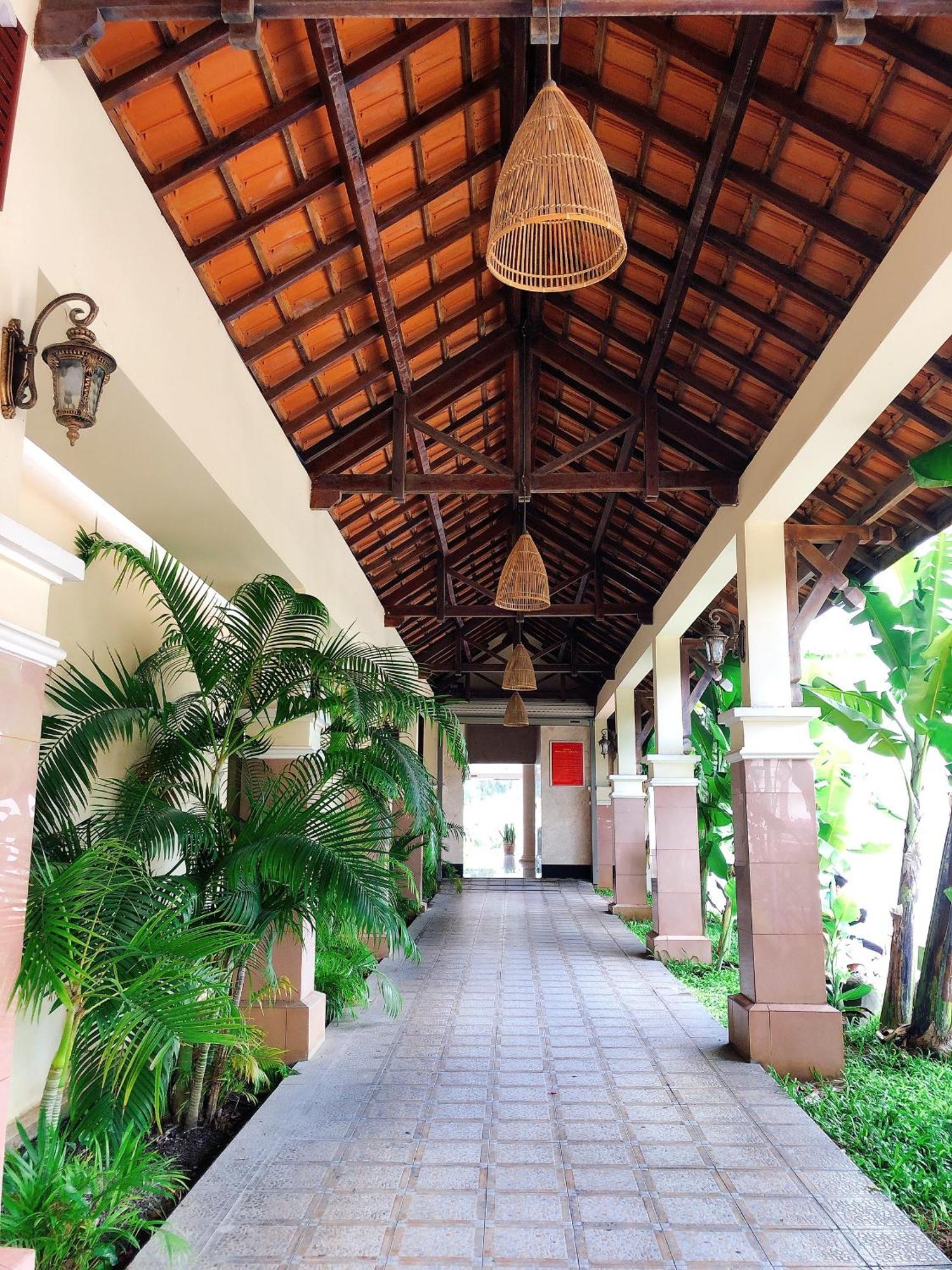 Hotel Khach San Binh Minh Phan Thiết Zewnętrze zdjęcie