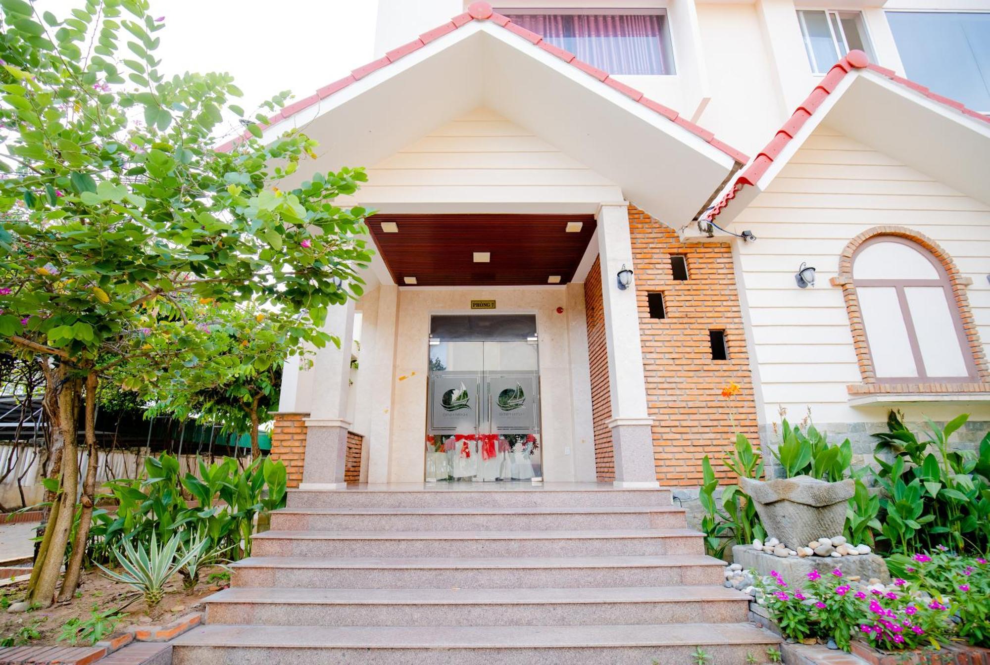 Hotel Khach San Binh Minh Phan Thiết Zewnętrze zdjęcie